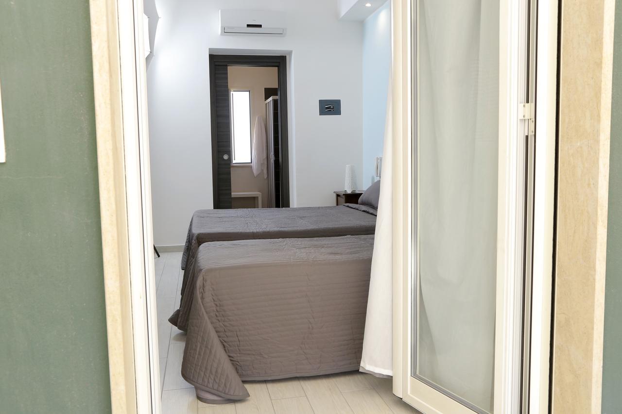 Rooms La Perla Del Mare Margherita Di Savoia Exterior foto