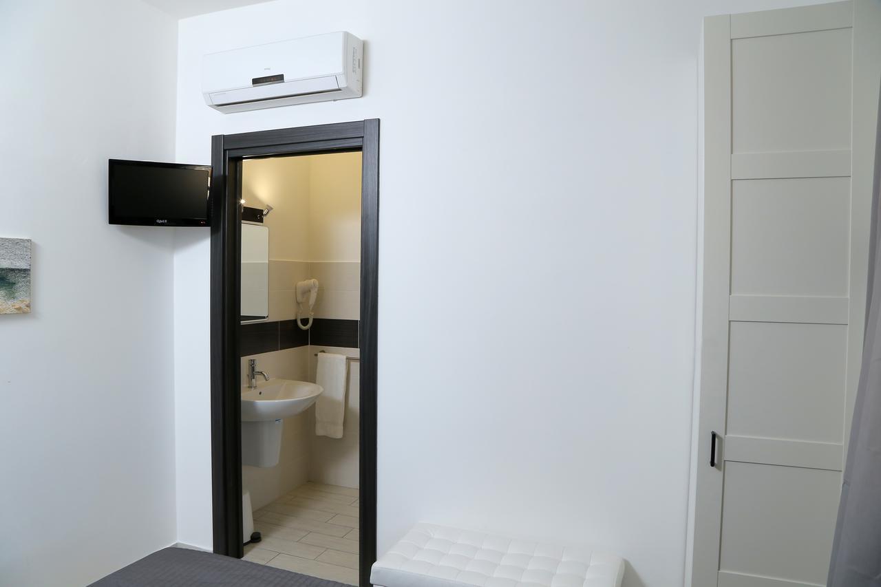 Rooms La Perla Del Mare Margherita Di Savoia Exterior foto